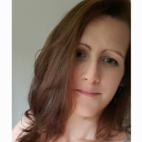 Naïra P. - Assistante administrative - juridique